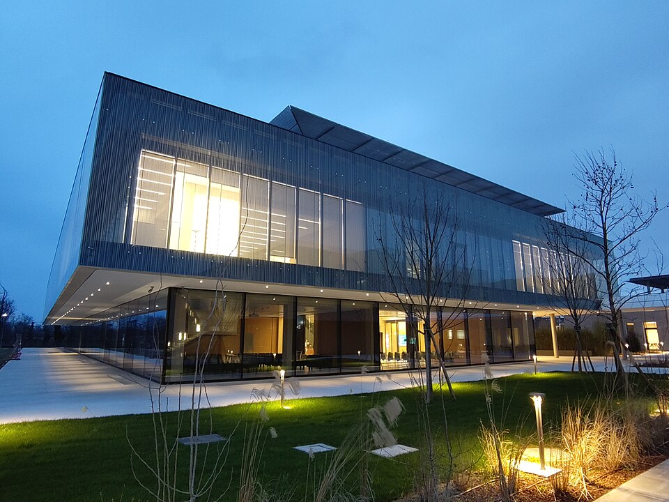 ウマニタス大学の Innovation Building